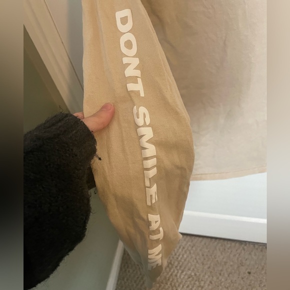 Billie Eilish “Don’t Smile At Me” Official Sweater - Picture 4 of 4